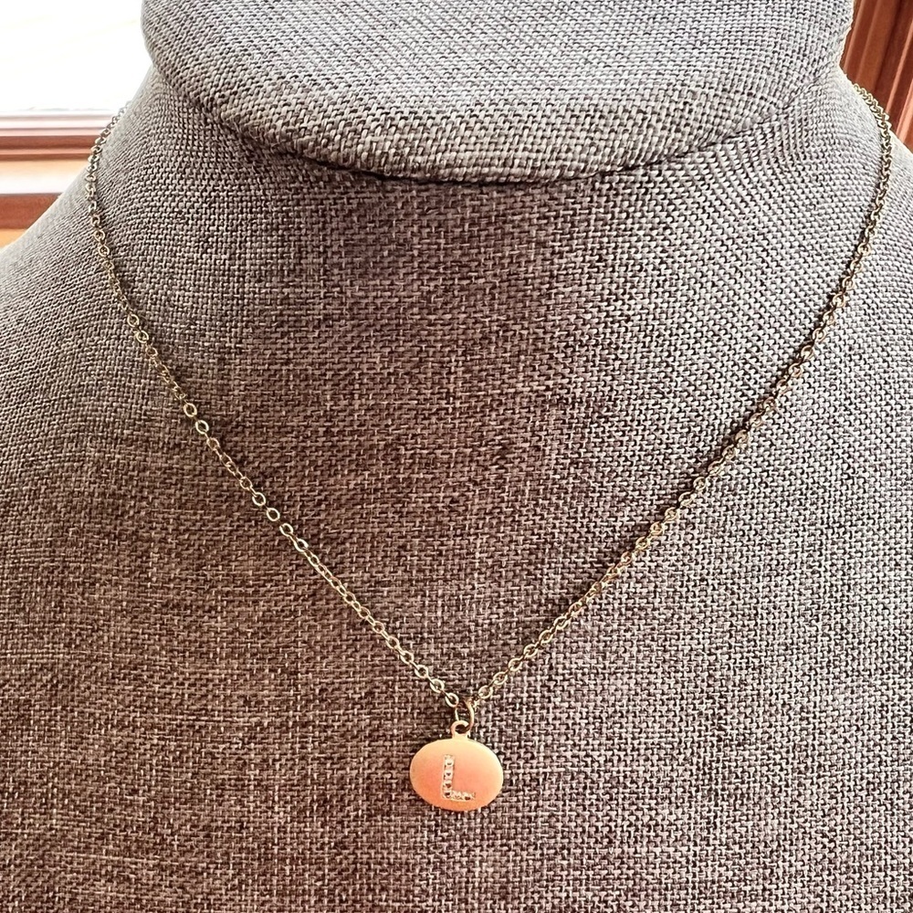 🍭6/$30 Gold tone rhinestone studded L initial pendant delicate necklace